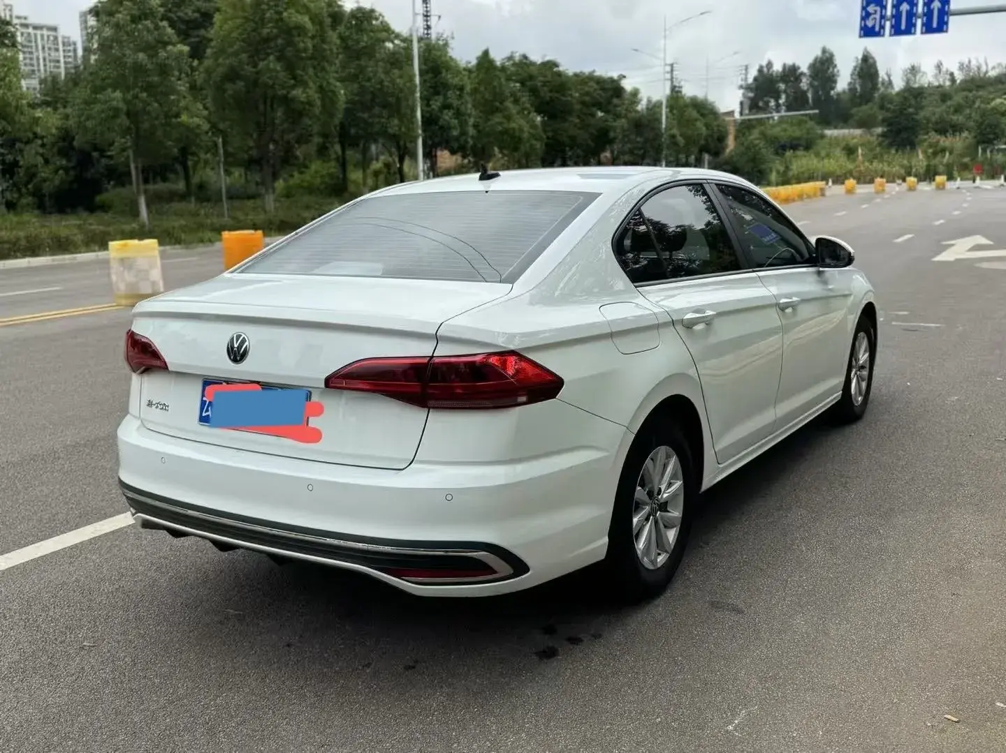 2023 VOLKSWAGEN BORA thumbnail 4