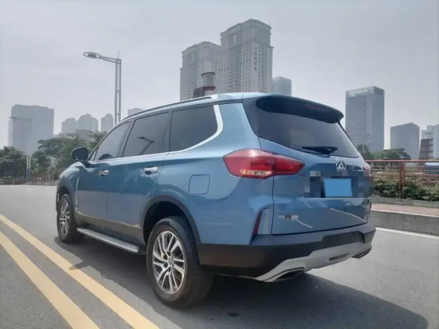 2017 MAXUS D90 thumbnail 4