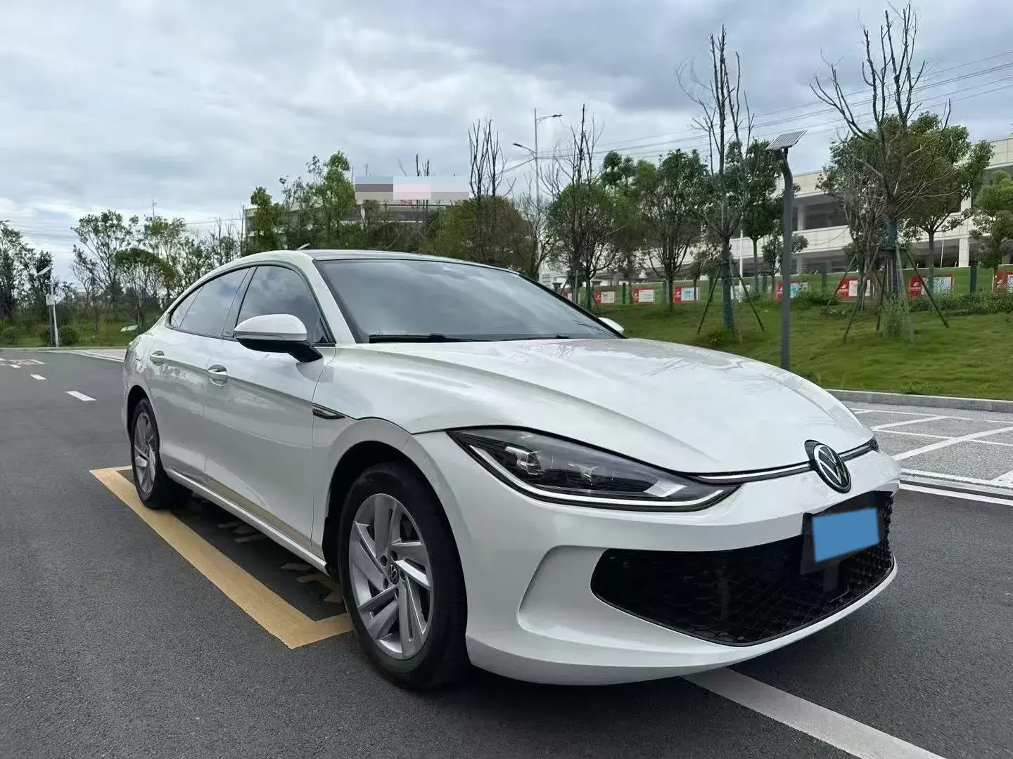 2022 VOLKSWAGEN LAMANDO thumbnail 3