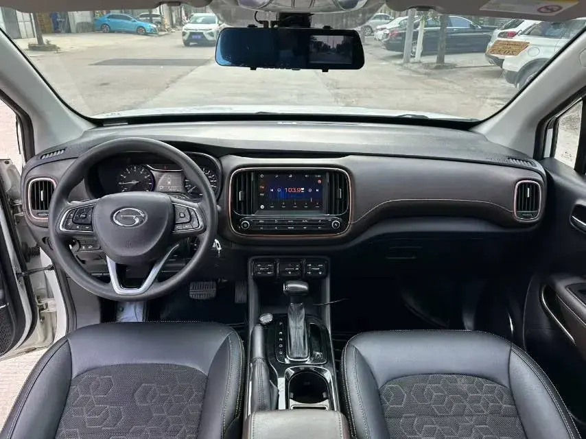 2019 GAC TRUMPCHI thumbnail 4