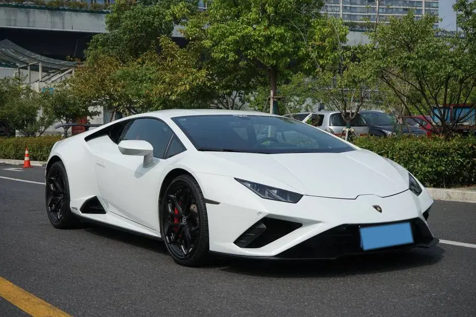 2020 LAMBORGHINI HURACÁN thumbnail 3