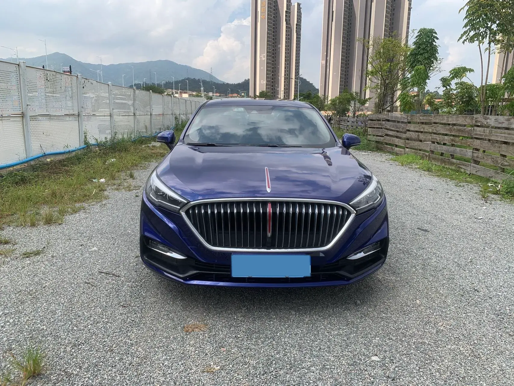 2020 HONGQI H5 thumbnail 2