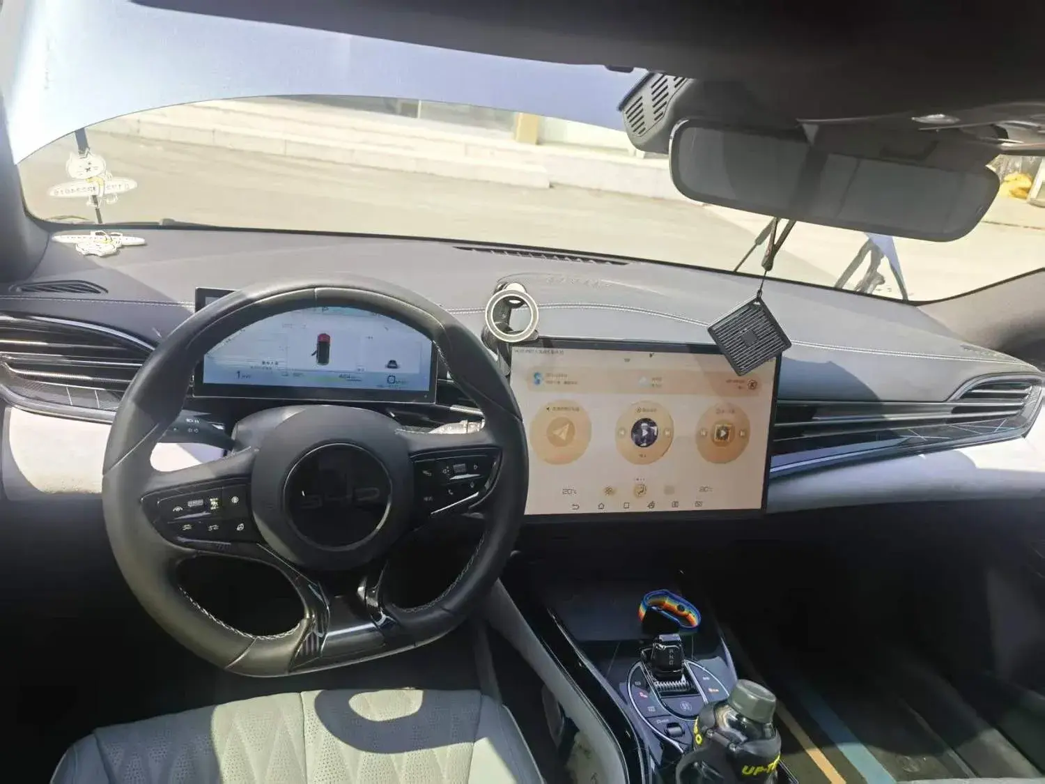 2023 BYD SEAL thumbnail 4