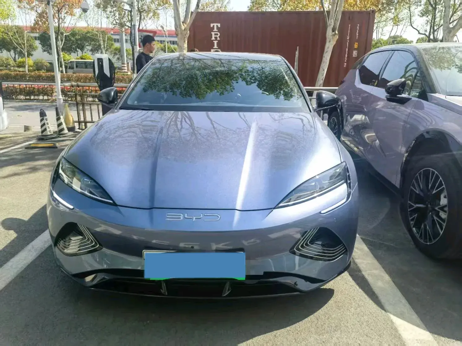 2023 BYD SEAL thumbnail 2