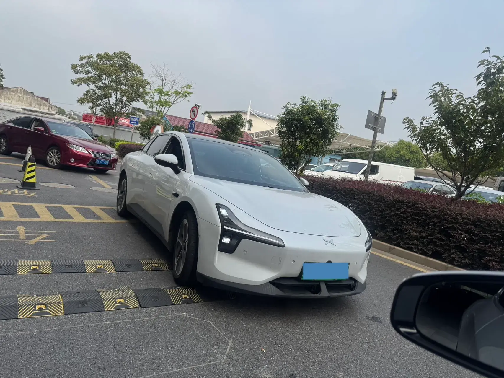 2024 XPENG MONA thumbnail 2