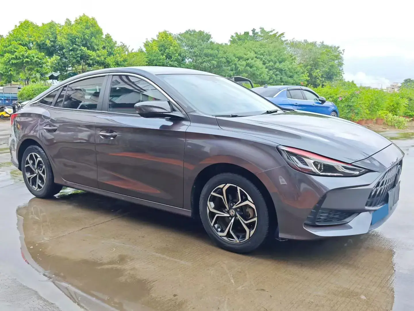 2021 MG 5 thumbnail 3