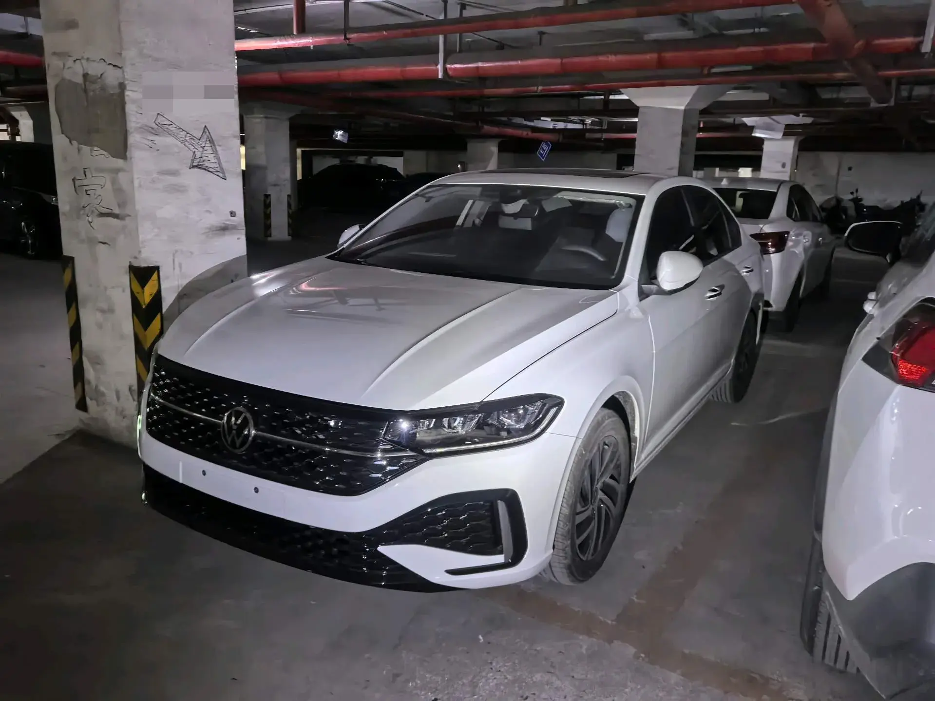 2024 VOLKSWAGEN LAVIDA view 1