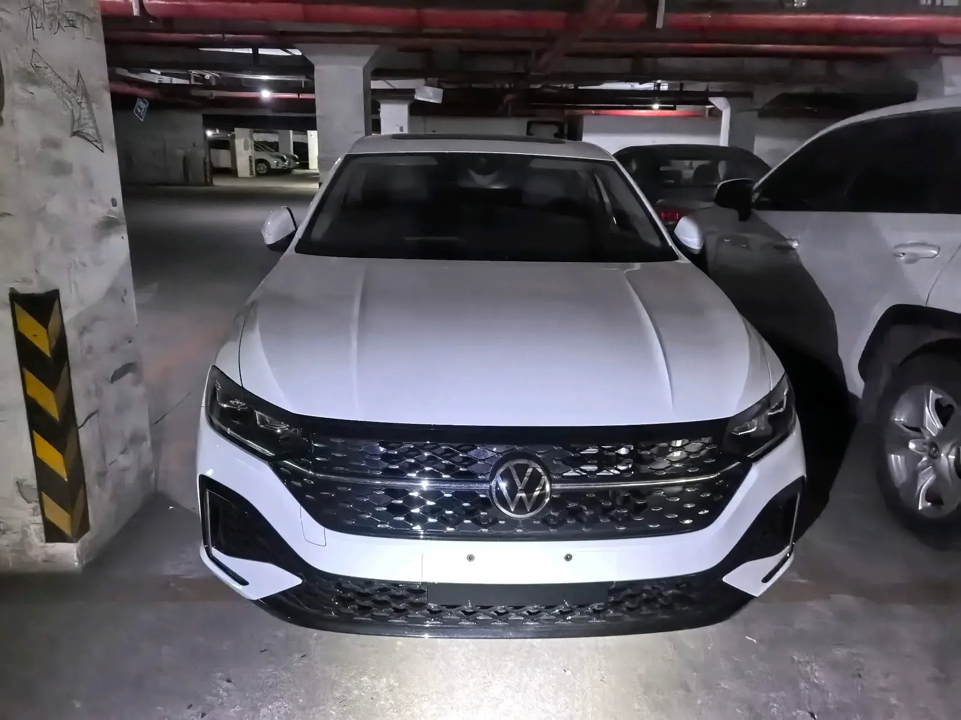 2024 VOLKSWAGEN LAVIDA thumbnail 2