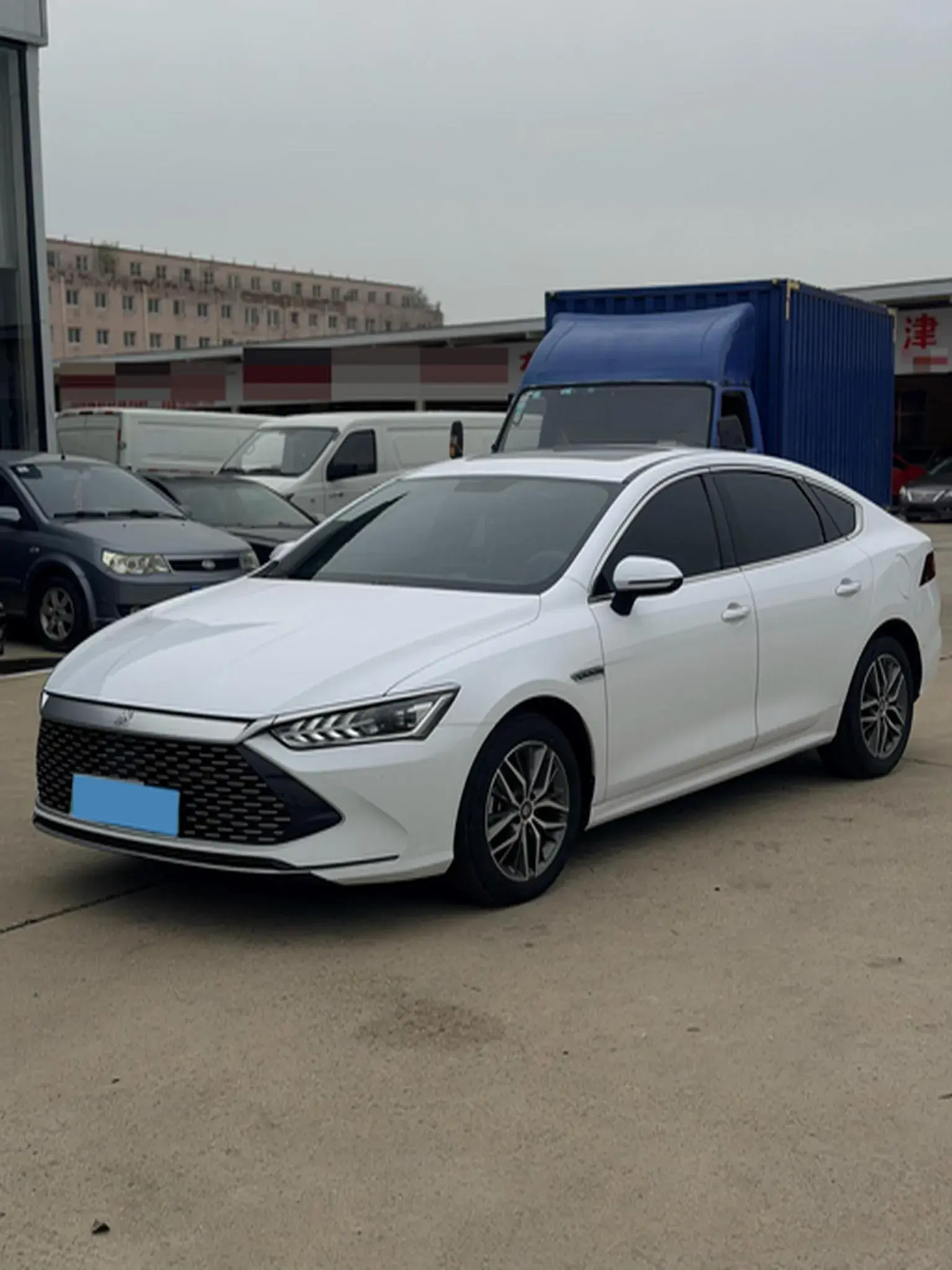 2021 BYD QIN view 1