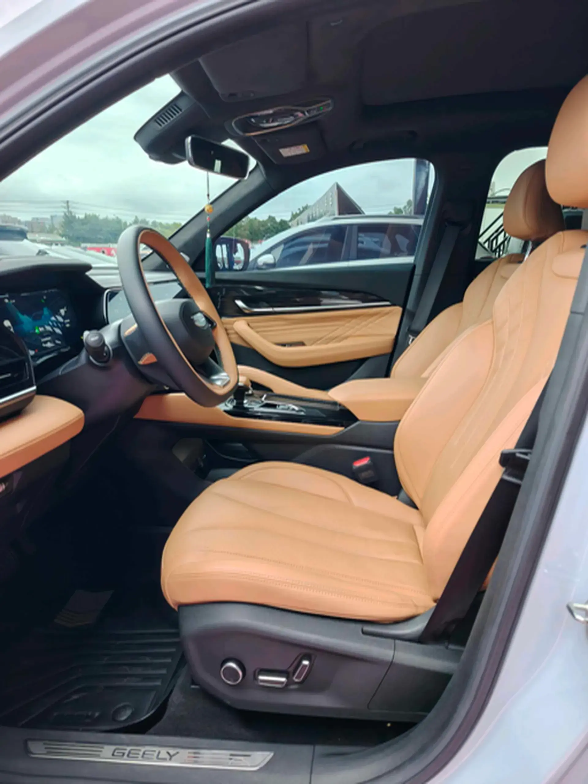 2022 GEELY MONJARO thumbnail 4