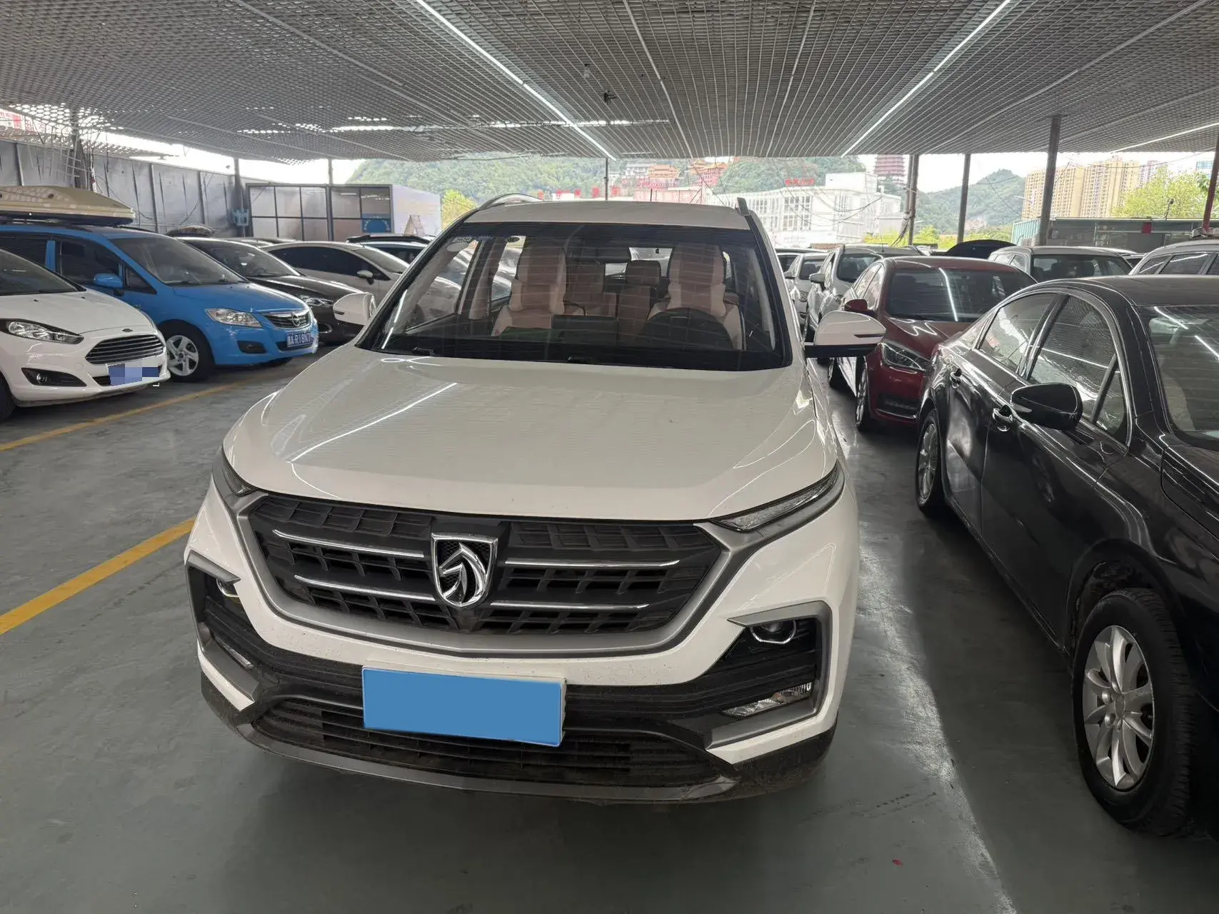 2018 BAOJUN 530 thumbnail 3