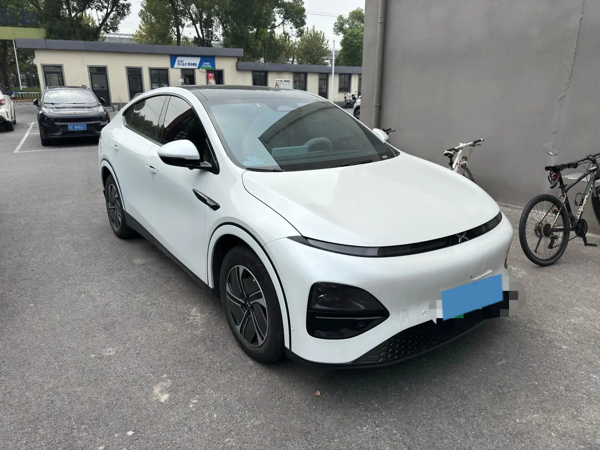 2023 XPENG G6 thumbnail 3