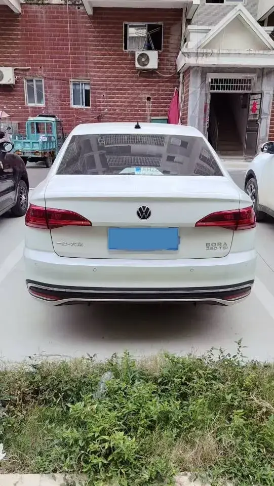 2025 VOLKSWAGEN BORA thumbnail 3