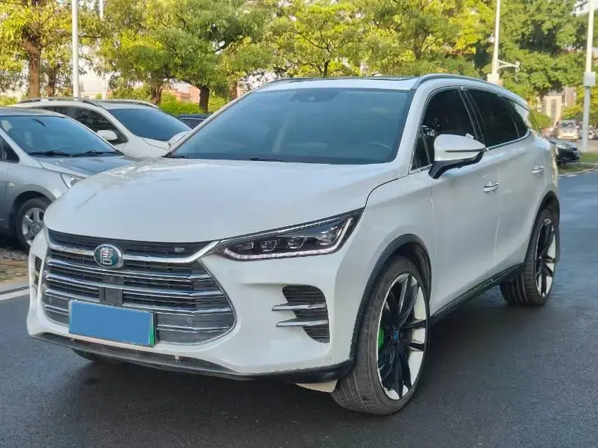 2019 BYD TANG view 1