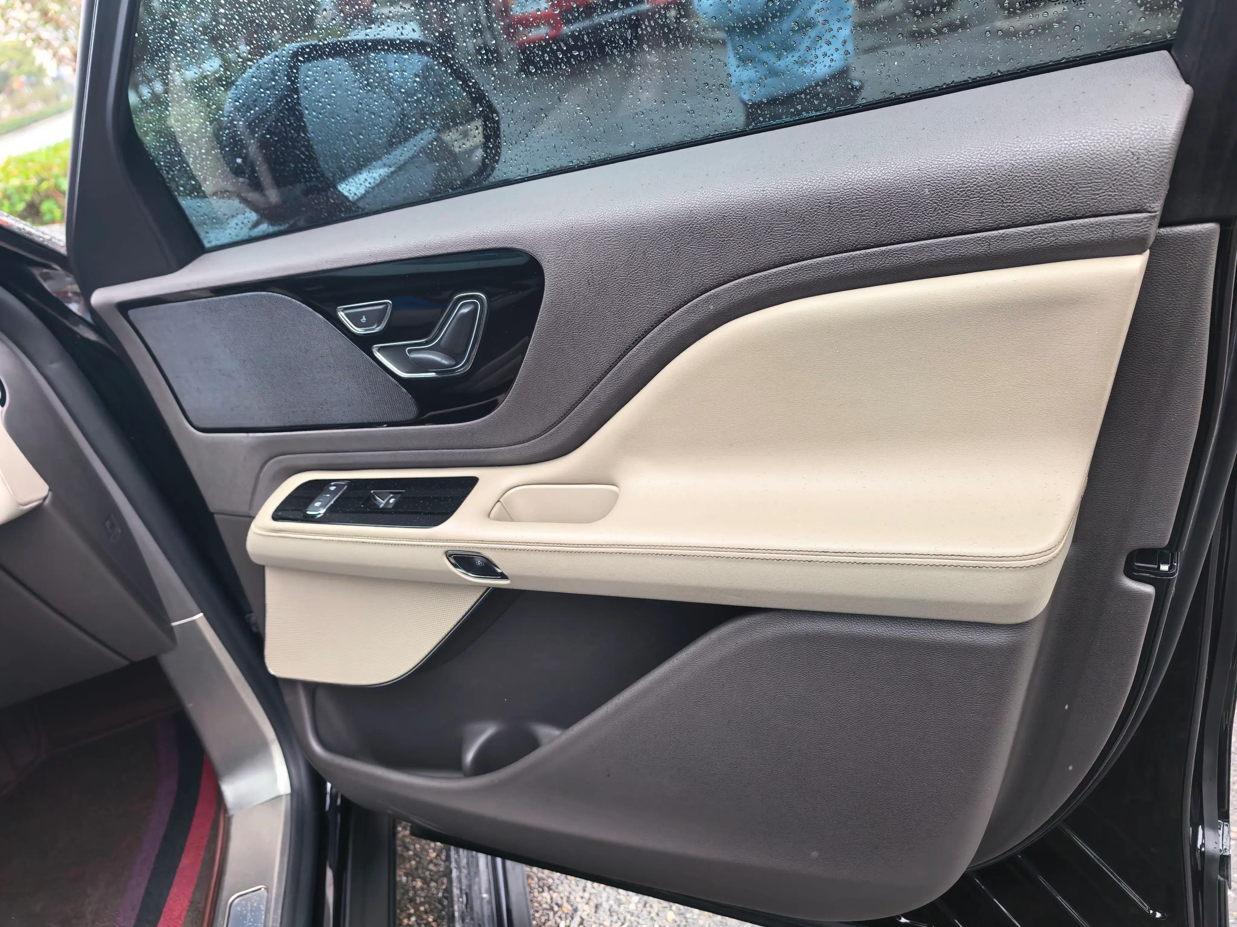 2020 LINCOLN AVIATOR thumbnail 4