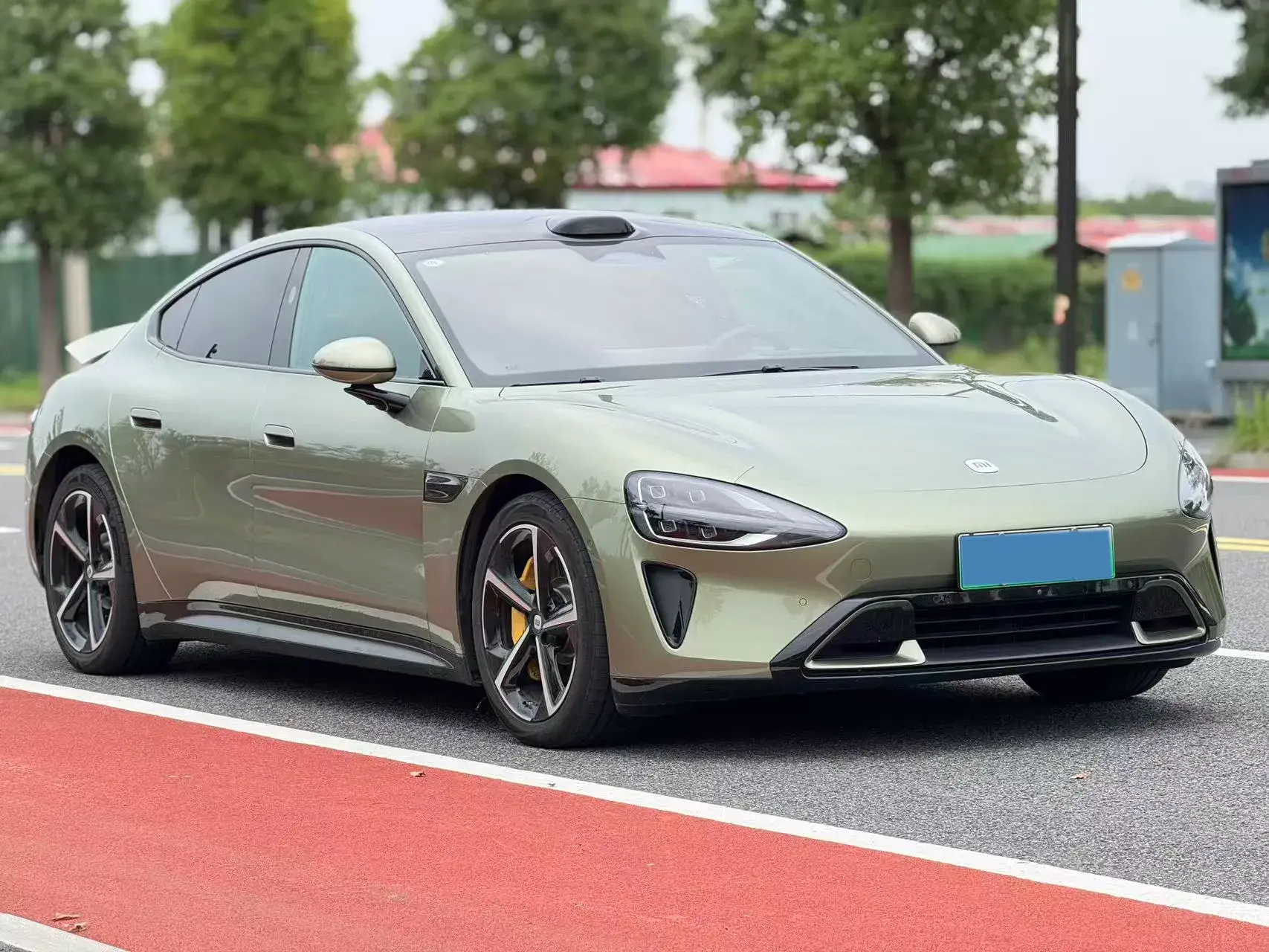 2024 MI SU7 thumbnail 3