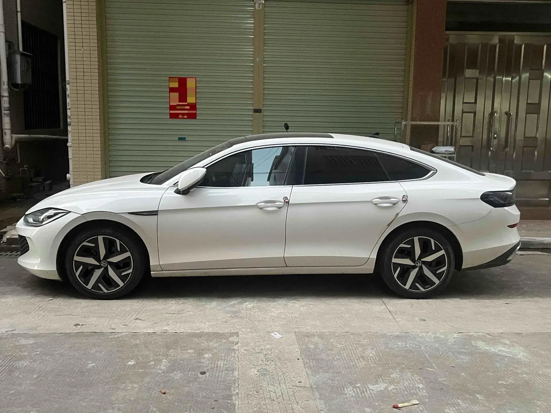 2023 VOLKSWAGEN LAMANDO thumbnail 2