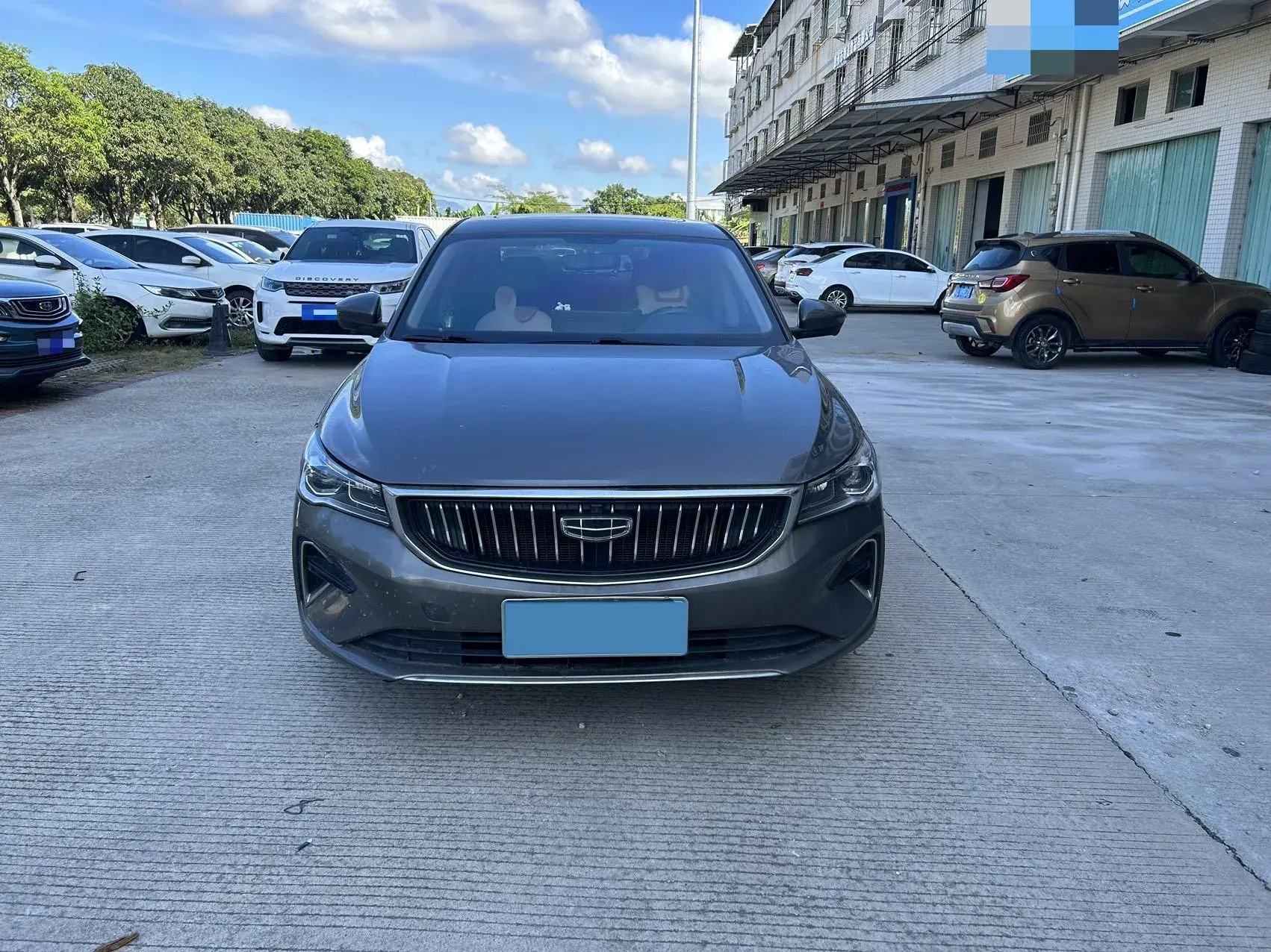 2023 GEELY EMGRAND thumbnail 3