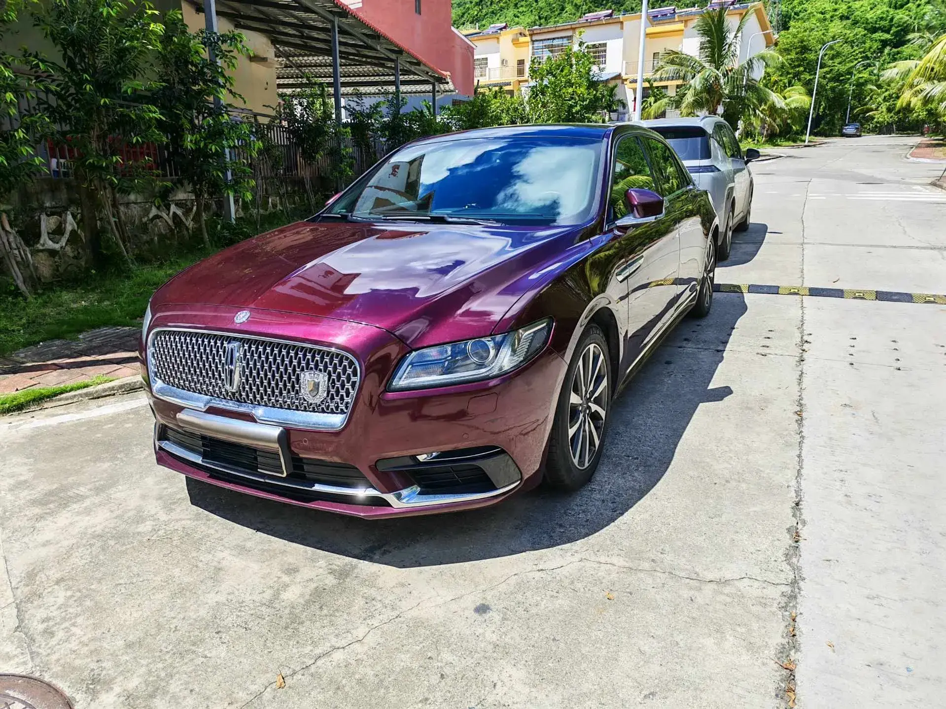 2019 LINCOLN CONTINENTAL thumbnail 2