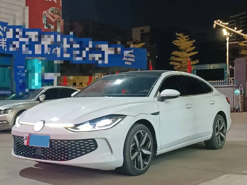 2023 VOLKSWAGEN LAMANDO view 1