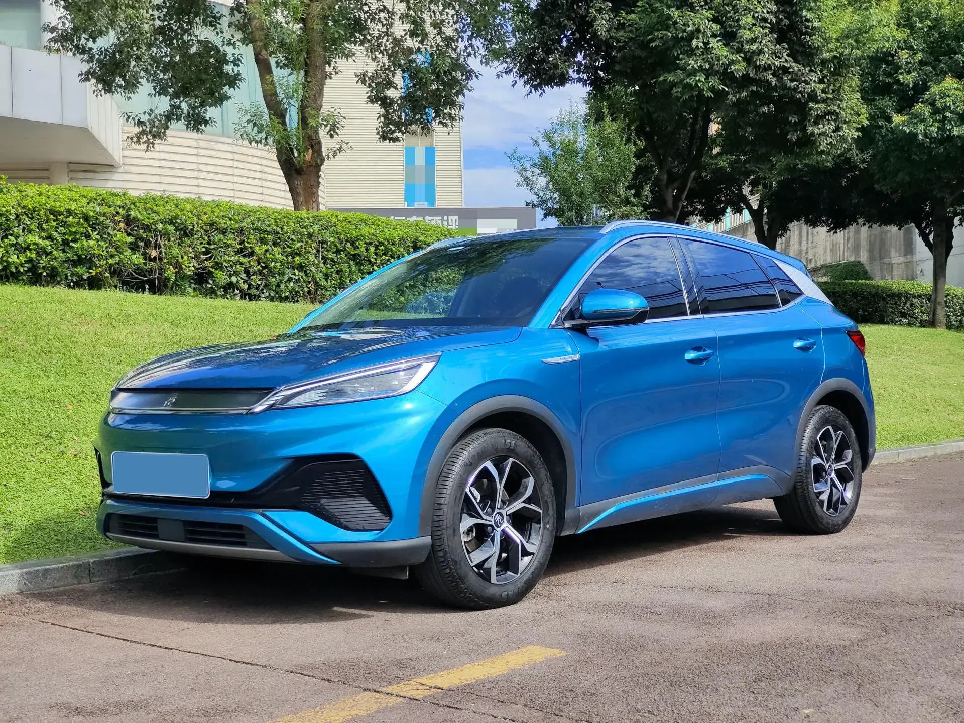 2022 BYD YUAN view 1