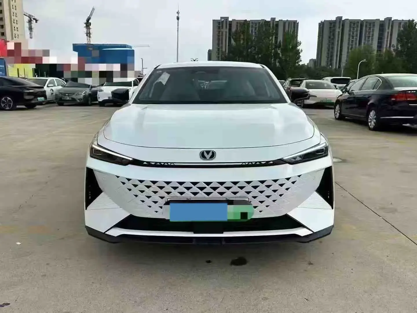 2024 CHANGAN UNI-V thumbnail 2