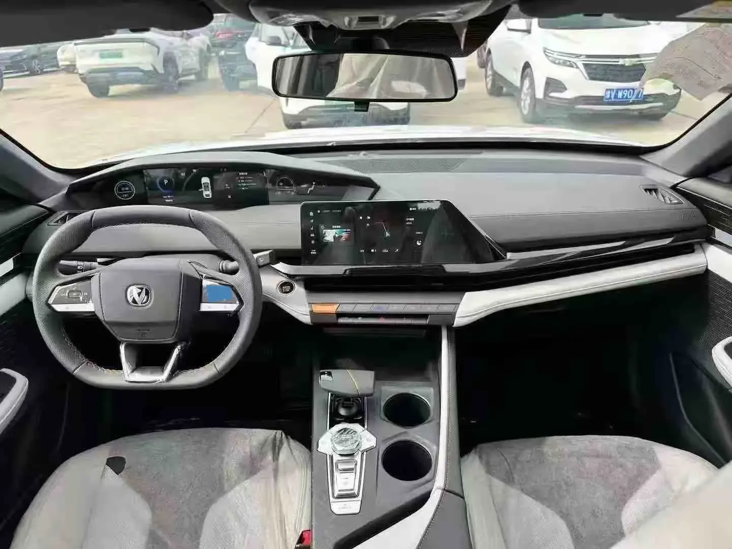 2024 CHANGAN UNI-V thumbnail 3