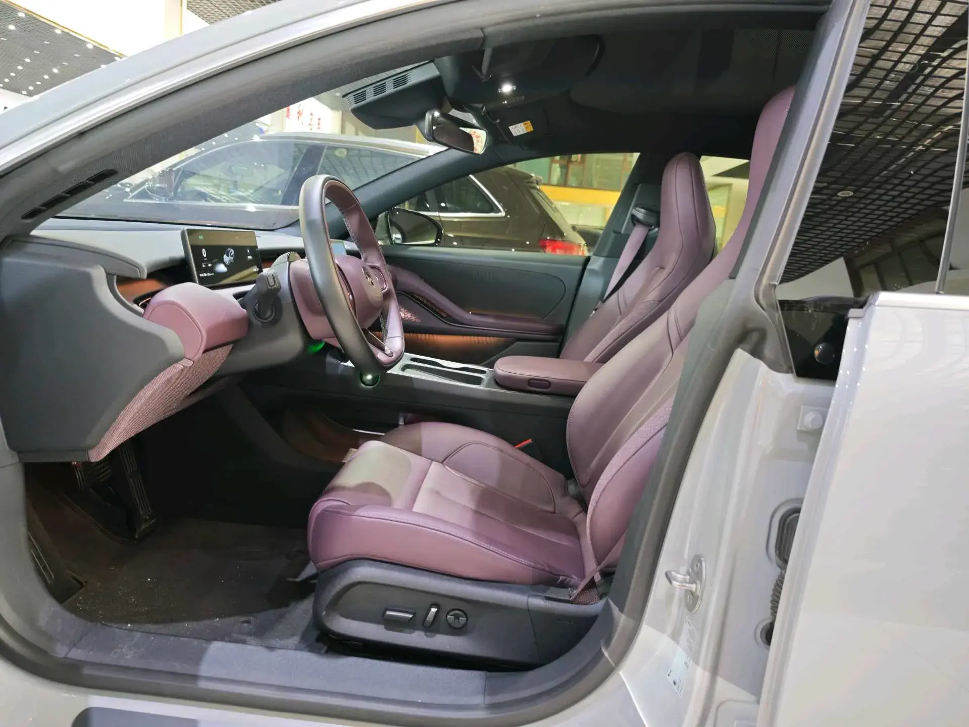 2022 NIO ET5 thumbnail 2