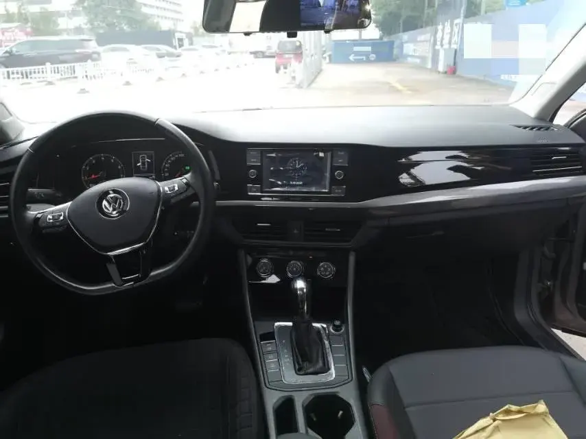 2020 VOLKSWAGEN BORA thumbnail 4