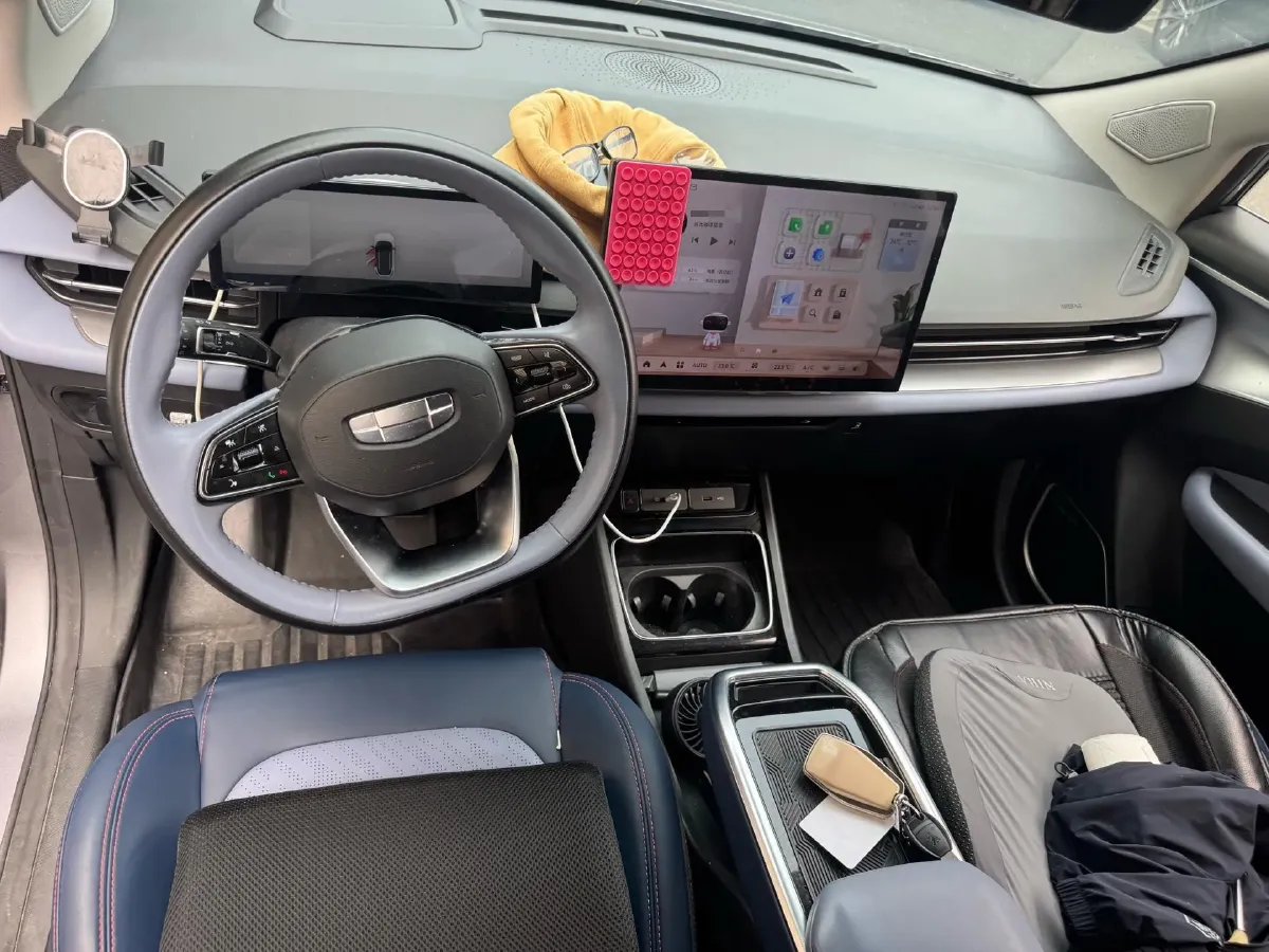 2022 Geometry M6 BEV 53KWH,autocango,china used car exporter,china ev exporter,chinese used car exporter,chinese used ev exporter