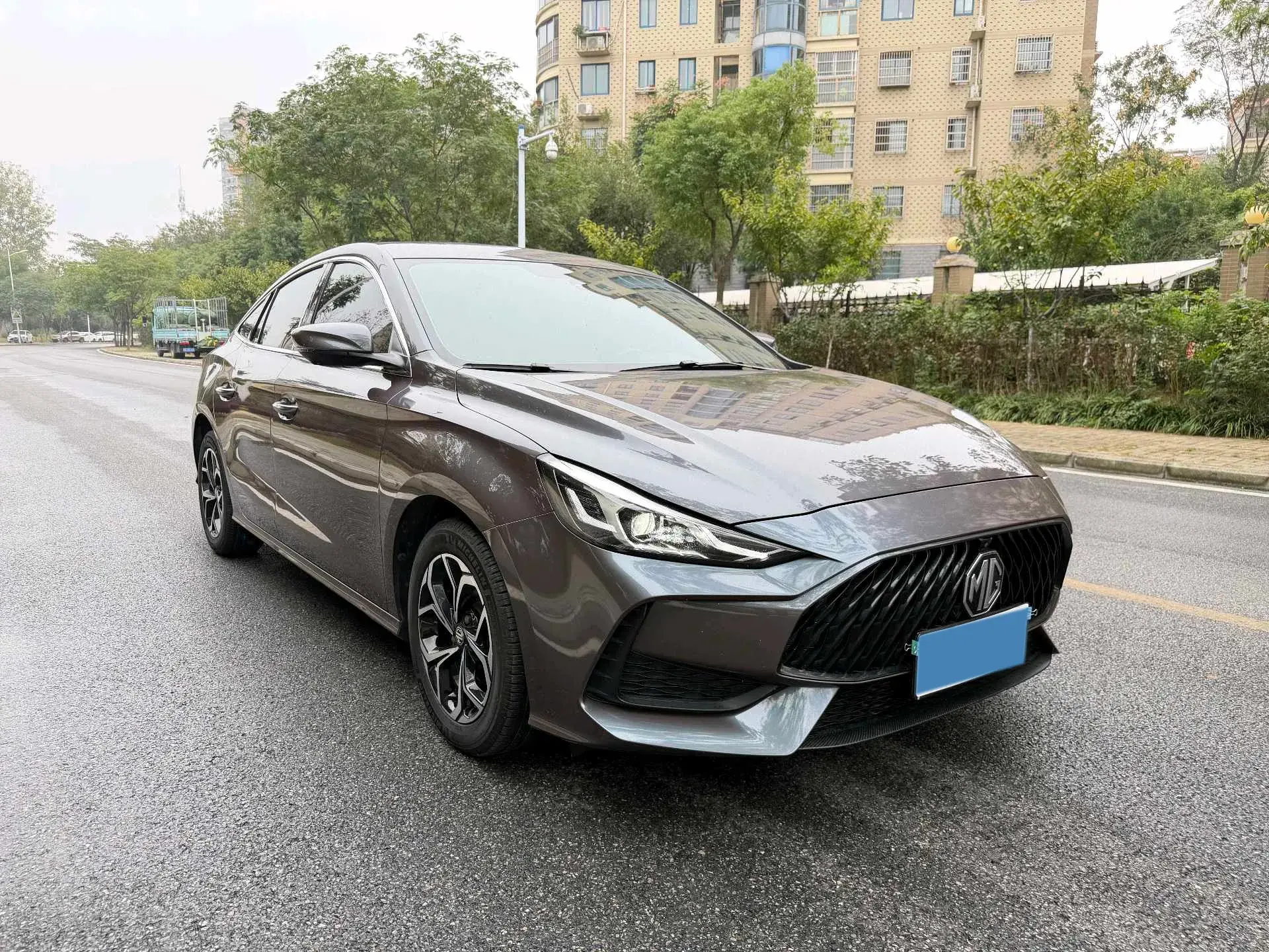 2021 MG 5 thumbnail 3