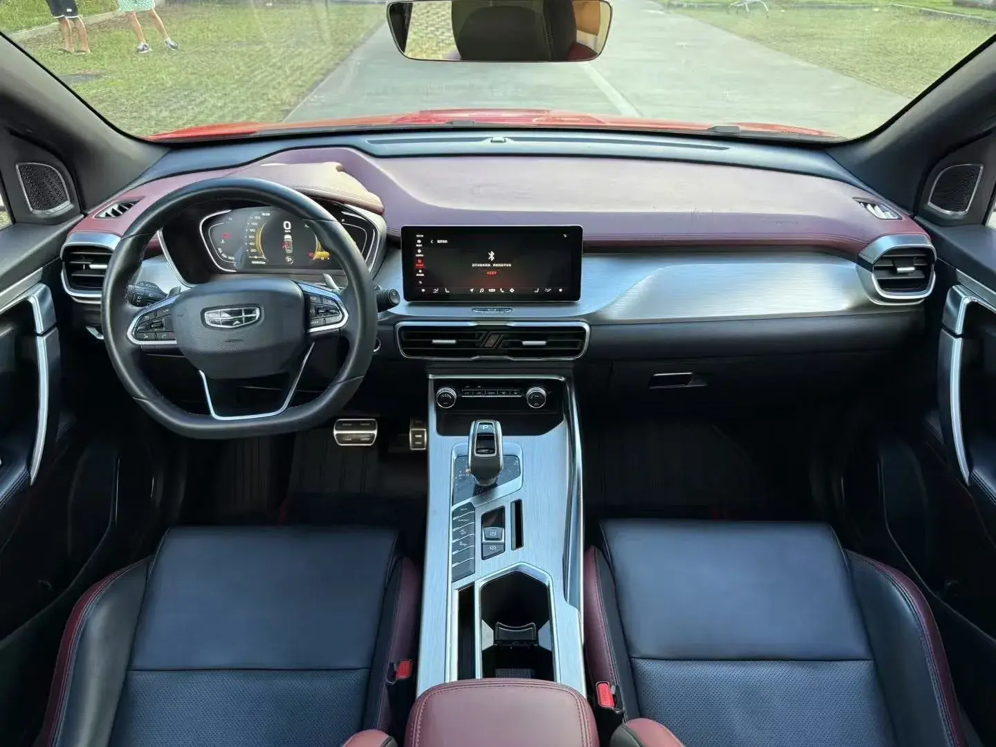 2019 GEELY COOLRAY thumbnail 4