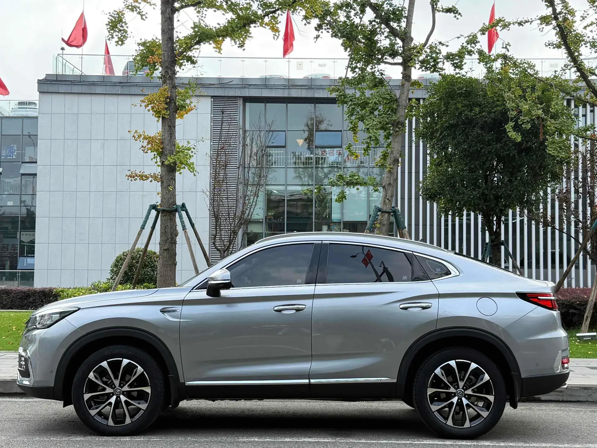 2019 CHANGAN CS85 thumbnail 3