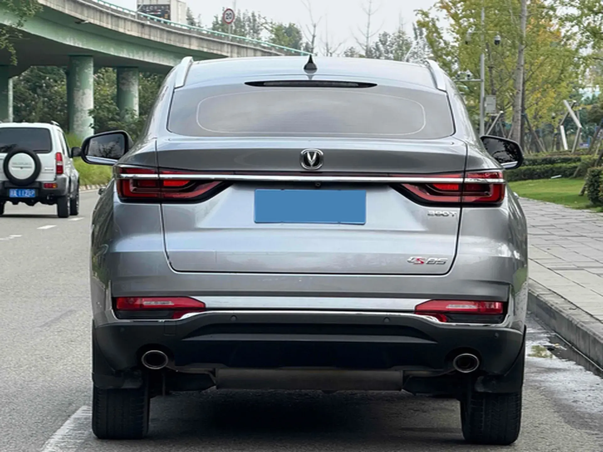 2019 CHANGAN CS85 thumbnail 4