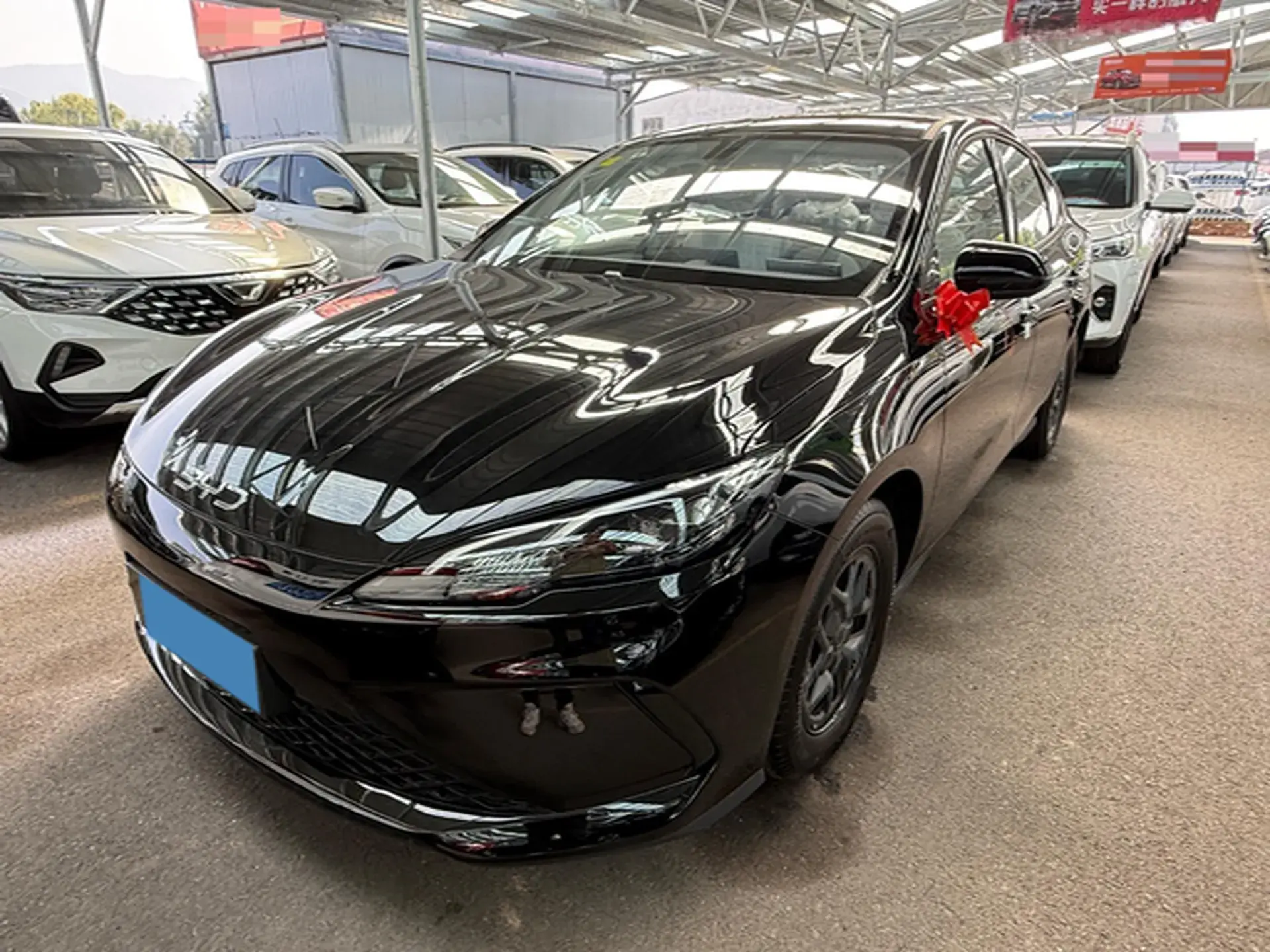 2025 BYD SEAL05 view 1