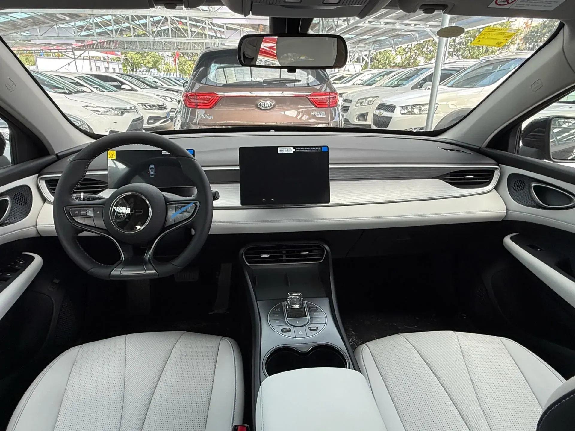 2025 BYD SEAL05 thumbnail 3