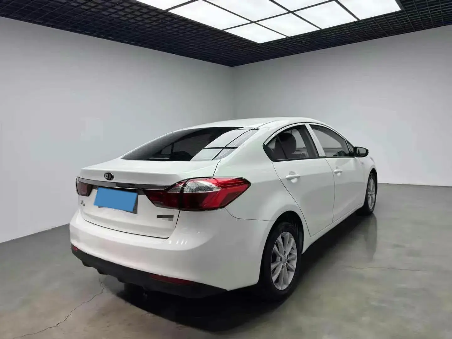 2017 KIA K3 thumbnail 4