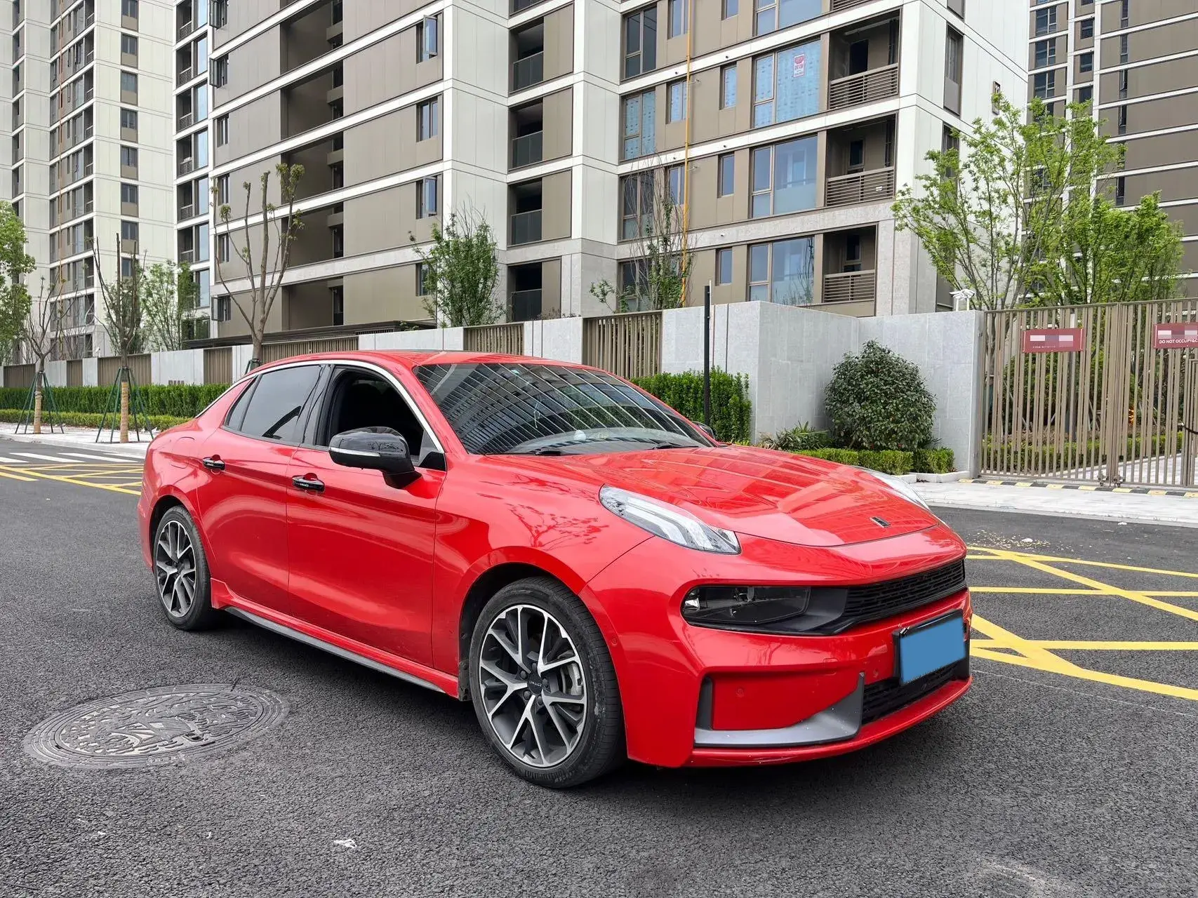 2021 LYNK&CO 03 thumbnail 3