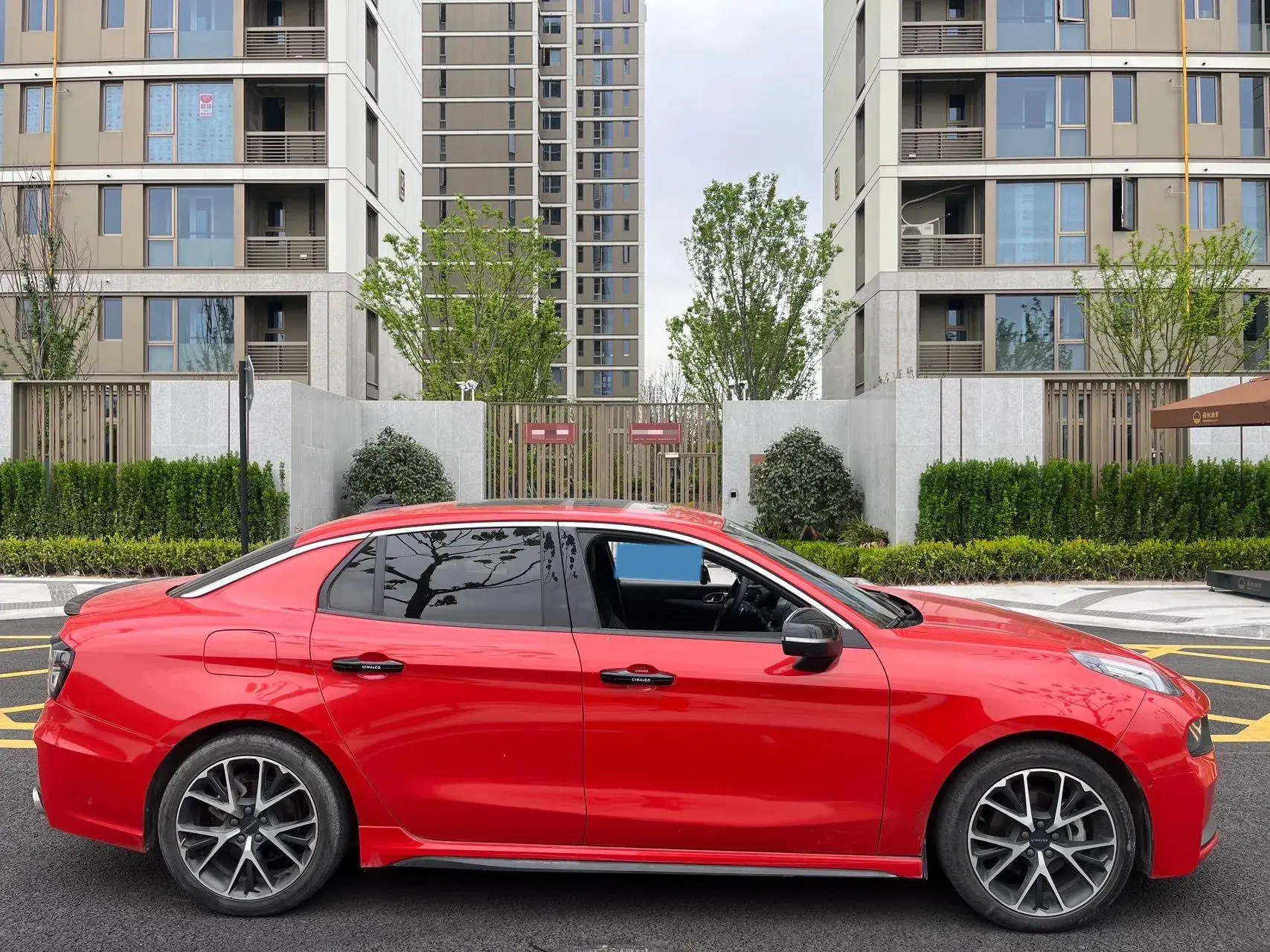 2021 LYNK&CO 03 thumbnail 4