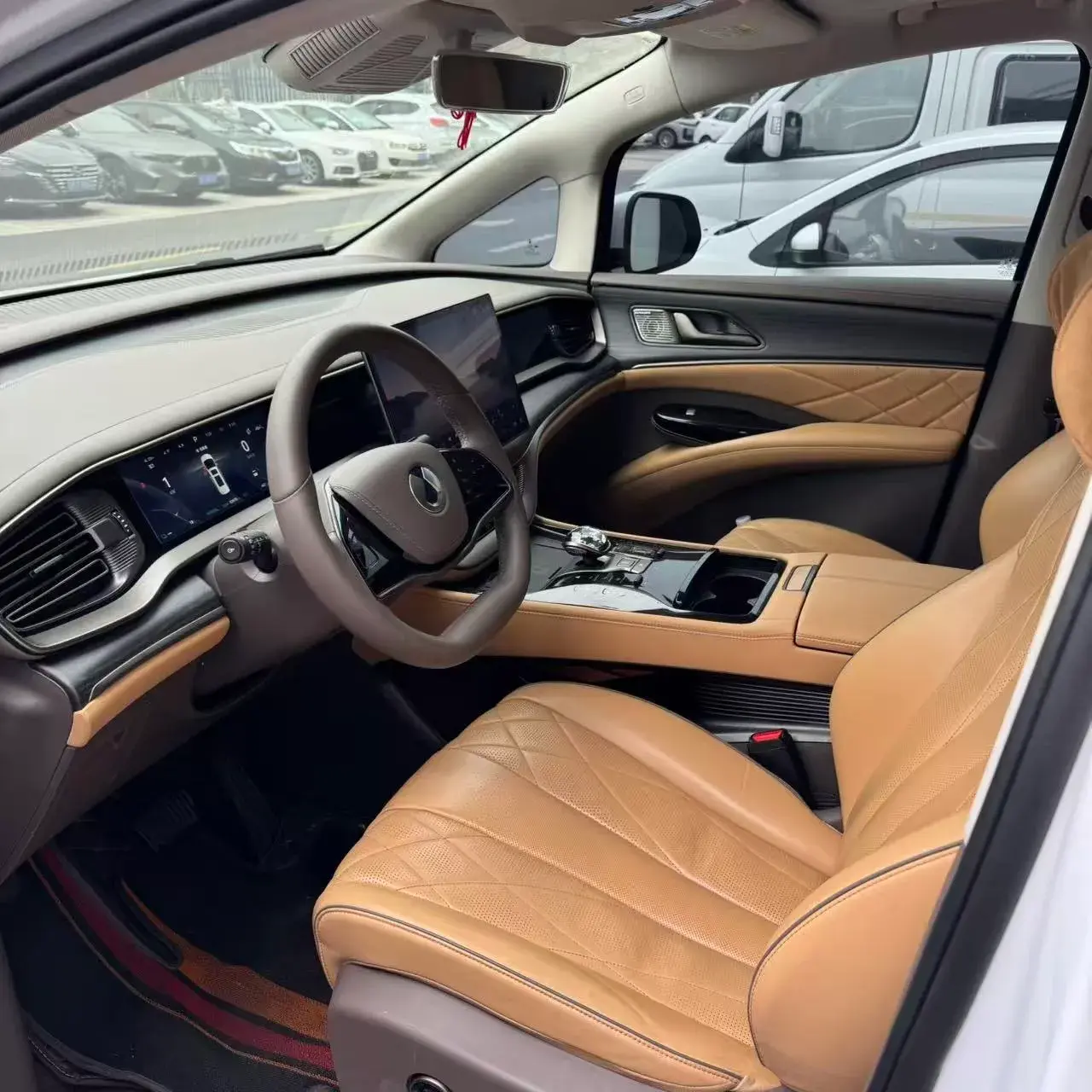 2022 DENZA D9 thumbnail 3