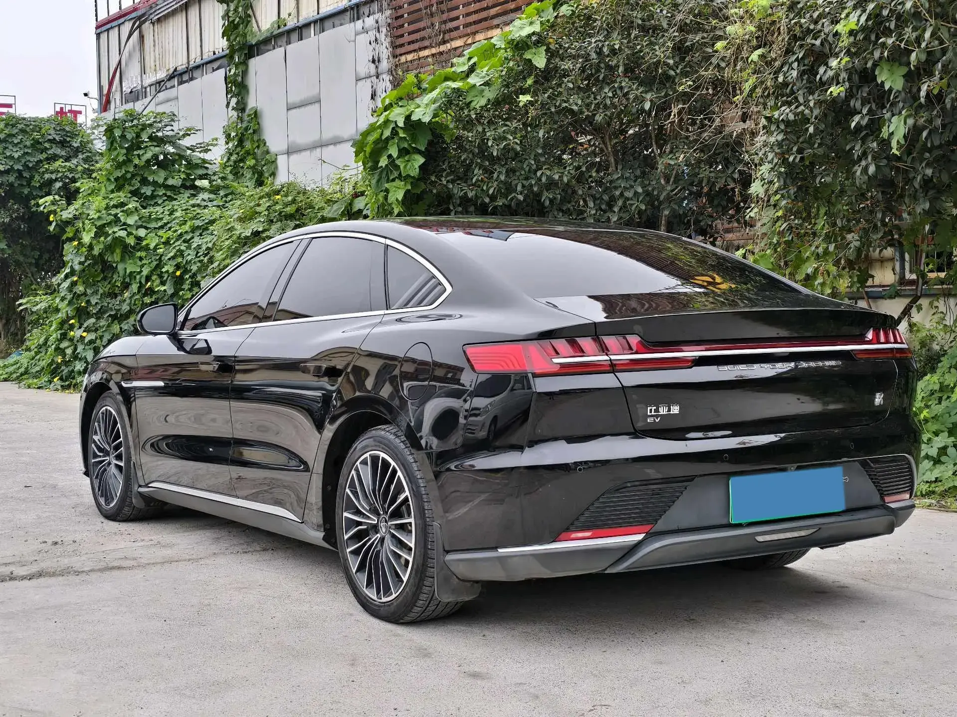 2021 BYD HAN thumbnail 4