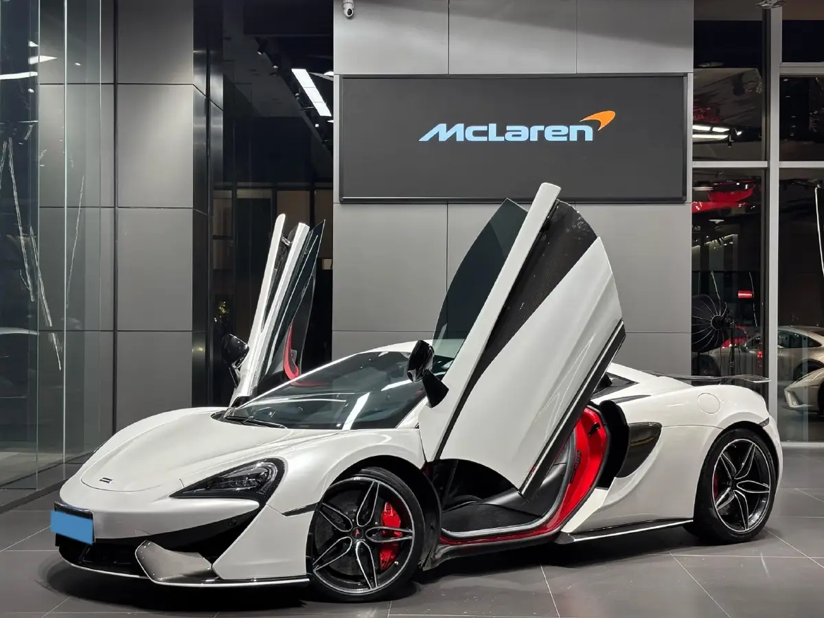 2015 McLaren 570 3.8T 570HP V8 7DCT