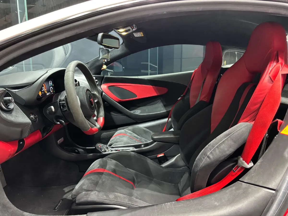 2015 McLaren 570 3.8T 570HP V8 7DCT,autocango,china used car exporter,china ev exporter,chinese used car exporter,chinese used ev exporter