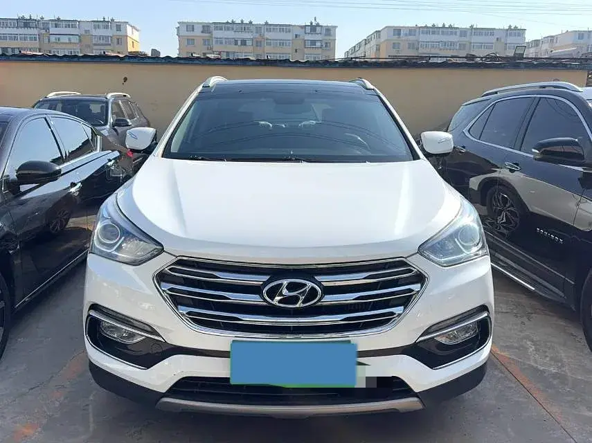 2017 HYUNDAI SANTAFE thumbnail 2
