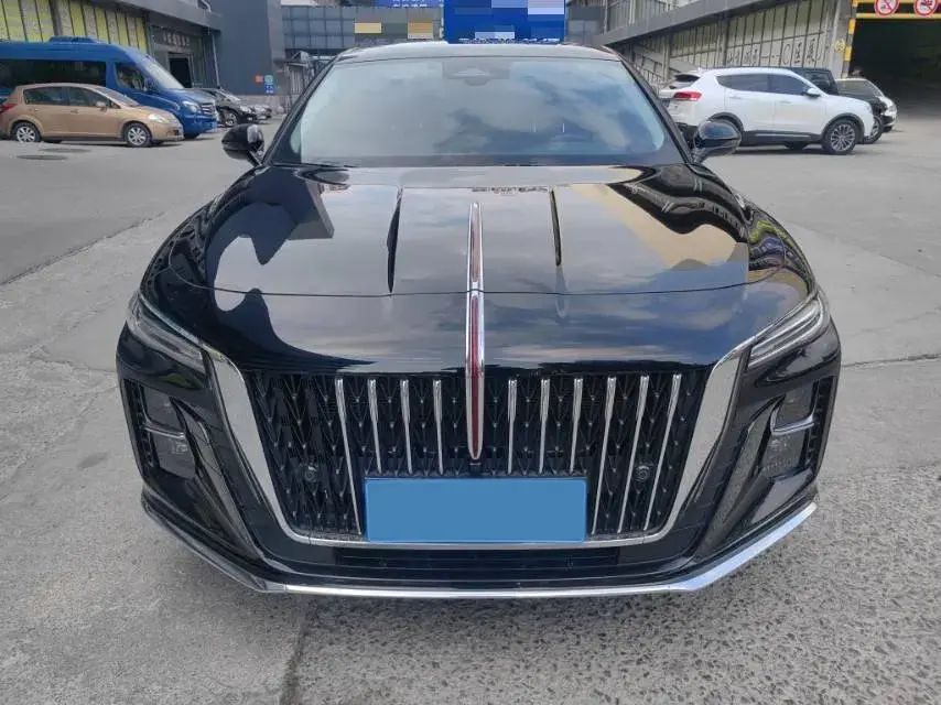 2023 HONGQI H5 thumbnail 4