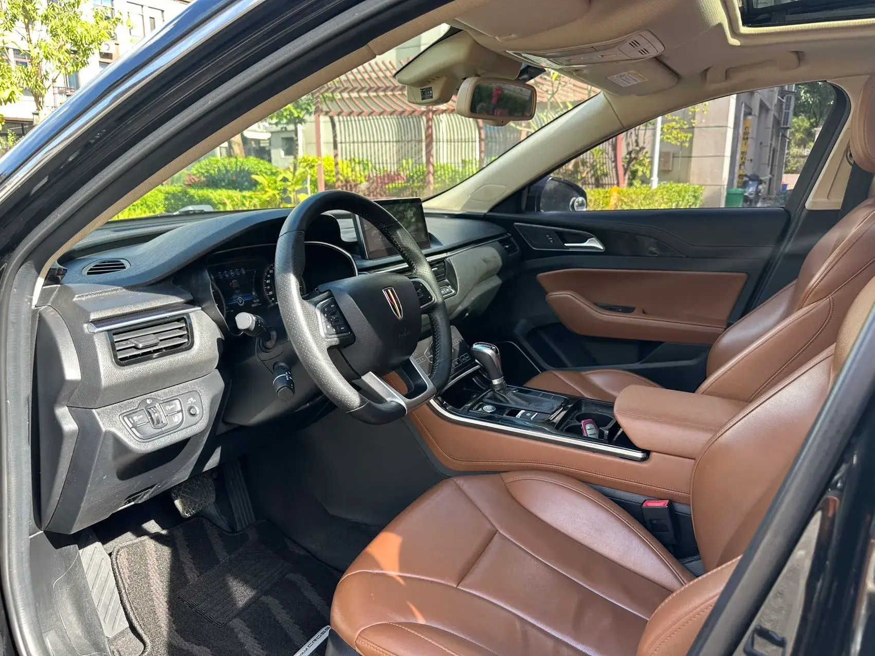 2019 HONGQI H5 thumbnail 4