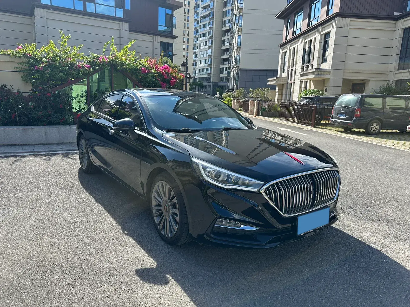 2019 HONGQI H5 thumbnail 3
