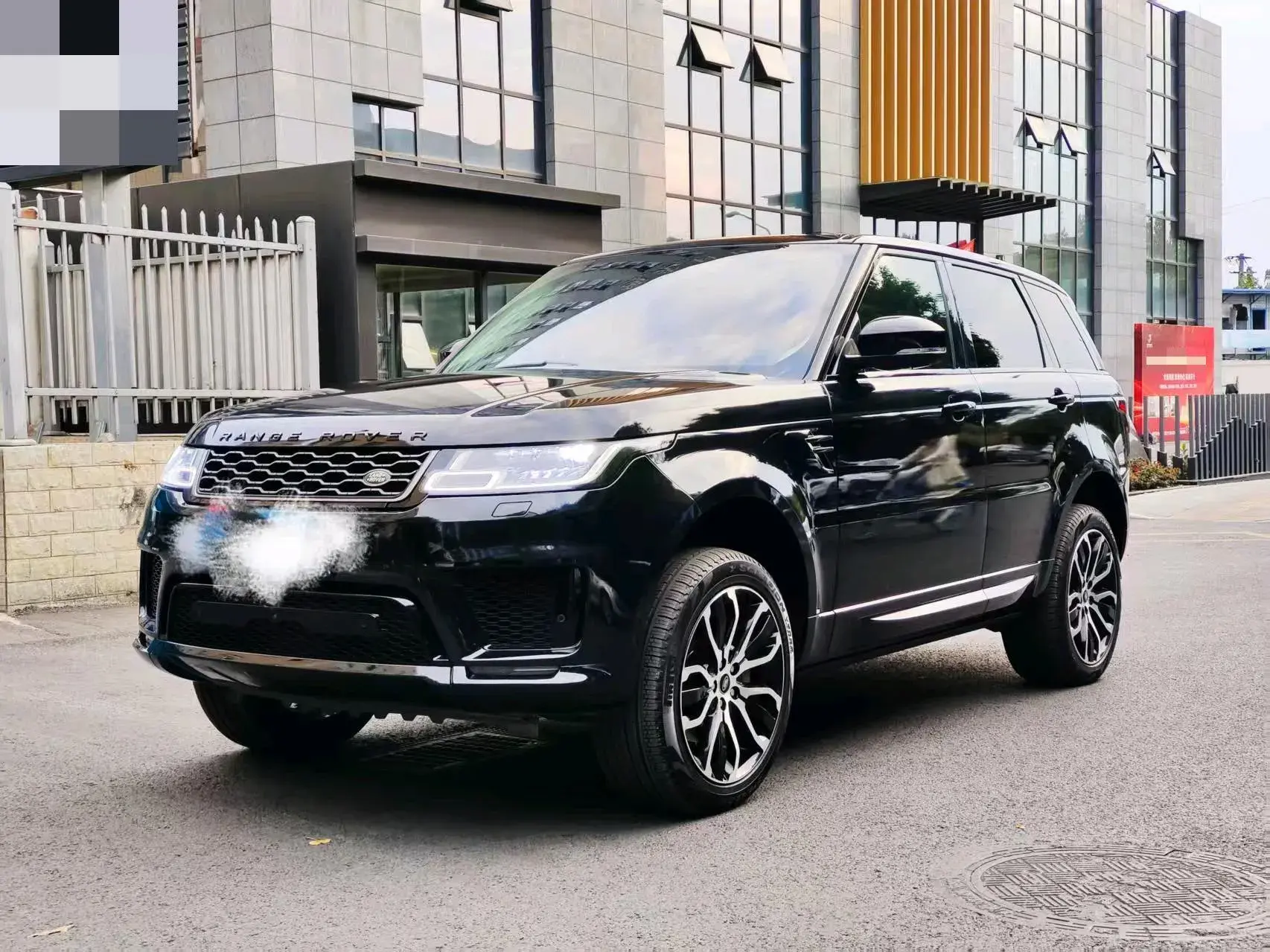 2022 LAND ROVER view 1