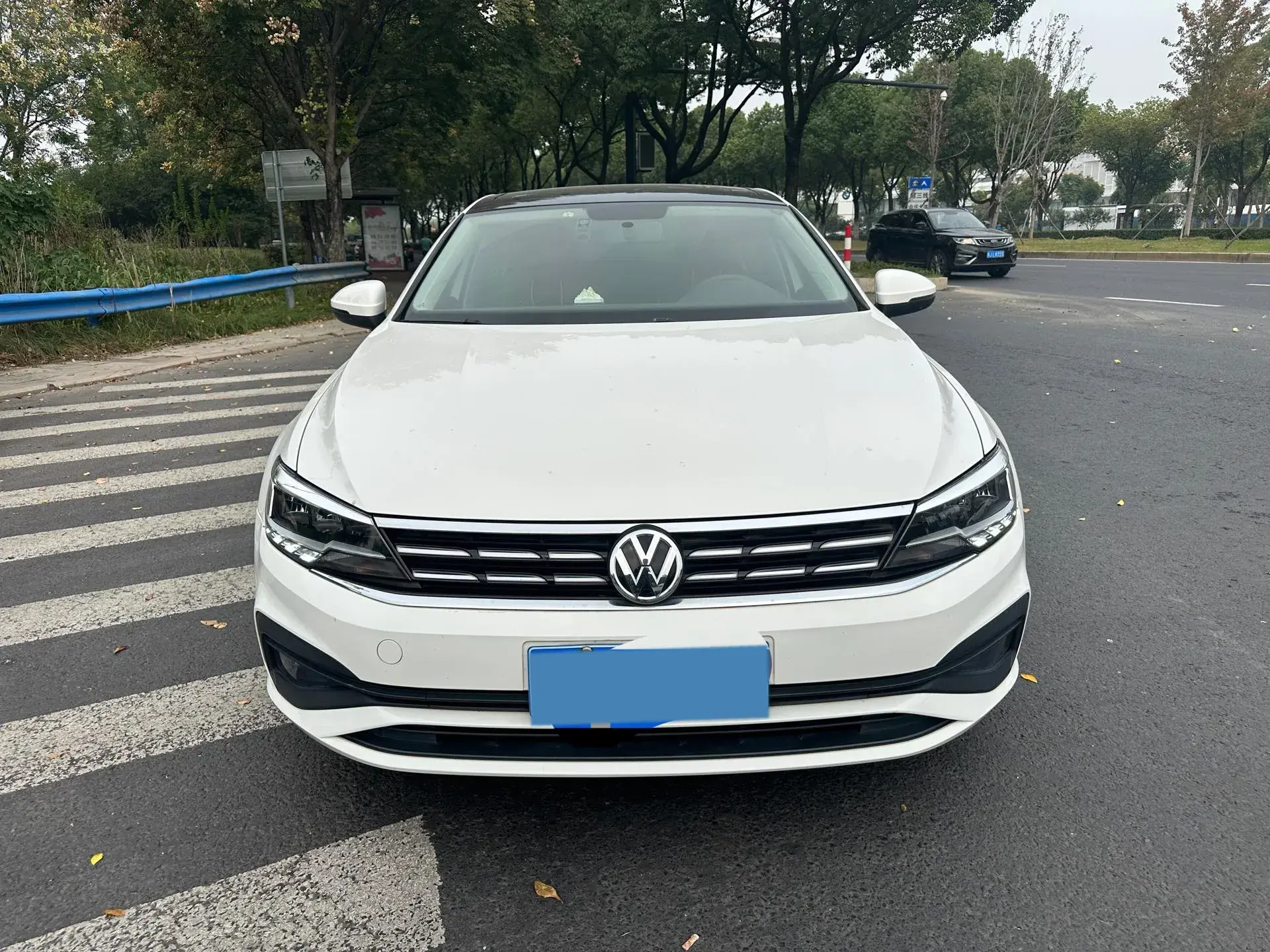 2019 VOLKSWAGEN LAMANDO thumbnail 2