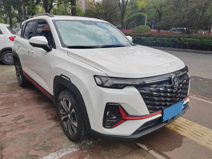 2023 CHANGAN CS35 thumbnail 3